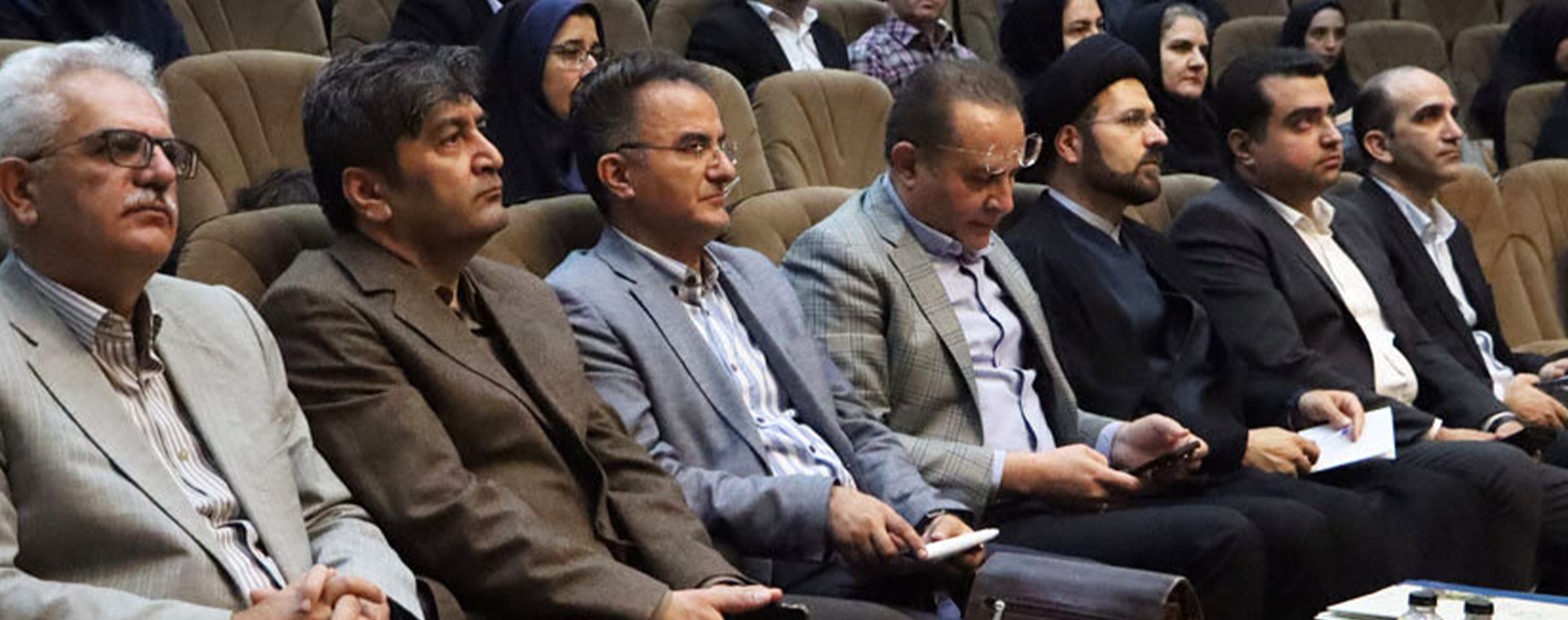 تجلیل از نفرات برتر جشنواره قرآن و عترت