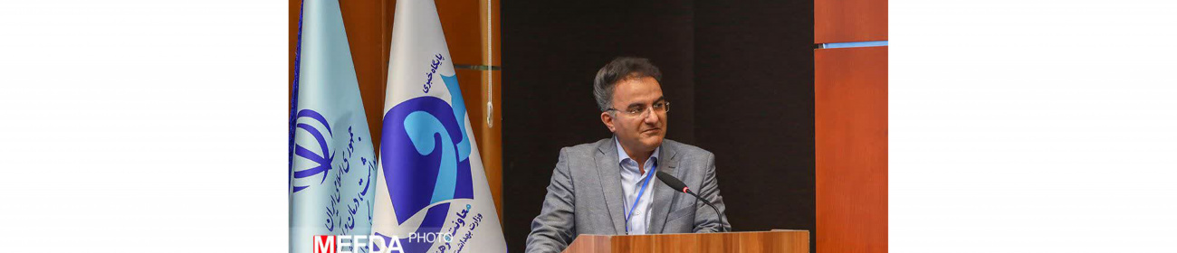 سخنرانی معاون فرهنگی و دانشجویی دانشگاه در حضور وزیر بهداشت